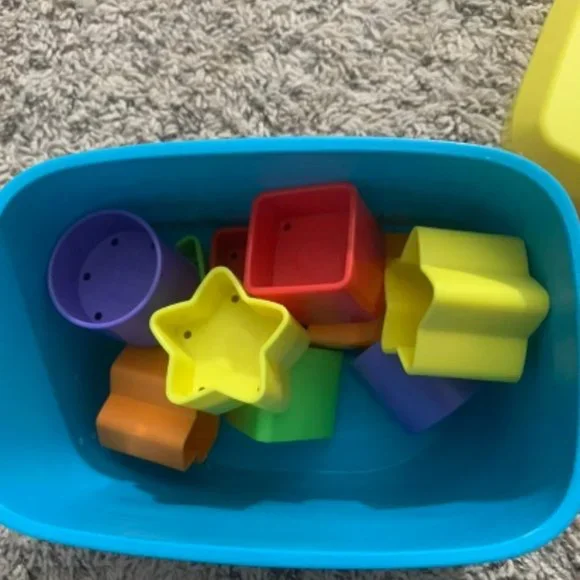 Fisher Price Shape Sorter - Picture 3 of 3